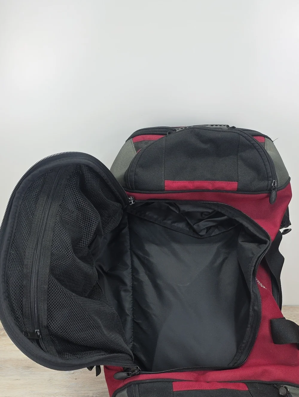 ​Eddie Bauer Burgundy Red Drop-Bottom Rolling Duffel Bag Suitcase Travel Luggage